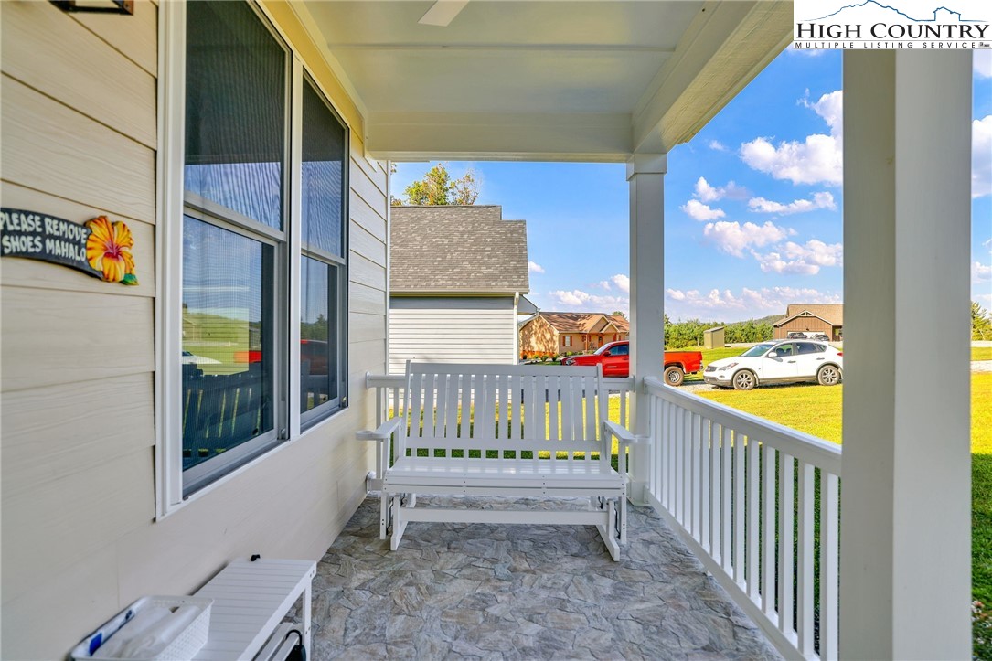 379 Turtle Rdg Road Sparta, NC 28675 - Photo 4 of 43 a view of stairs