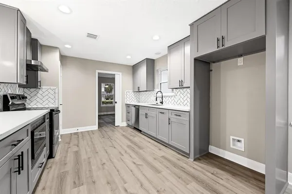 $2,400 | 5730 Old Lodge Drive, Houston, TX 77066