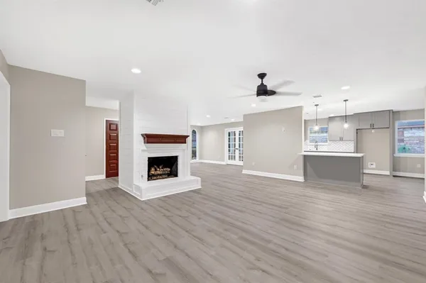 $2,400 | 5730 Old Lodge Drive, Houston, TX 77066