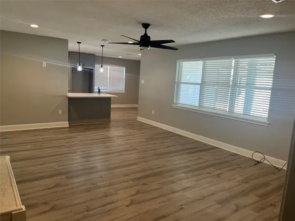 $2,400 | 5730 Old Lodge Drive, Houston, TX 77066