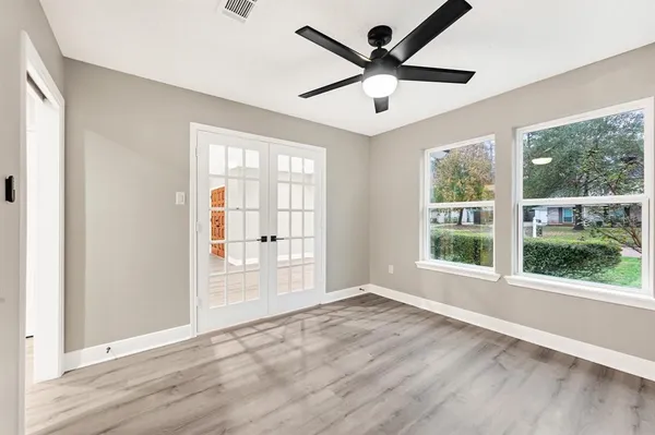 $2,400 | 5730 Old Lodge Drive, Houston, TX 77066