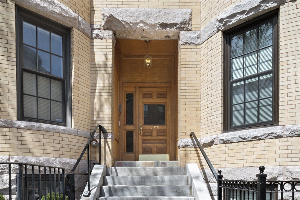 175 St Botolph Street, Unit 1 Boston, MA 02115 - Photo 2 of 18