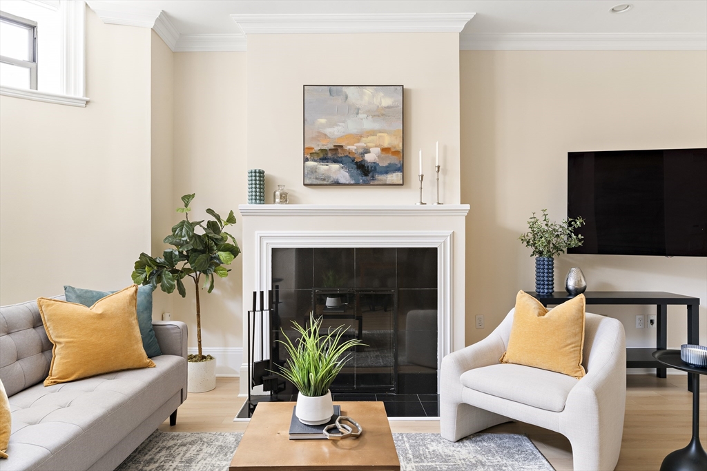 175 St Botolph Street, Unit 1 Boston, MA 02115 - Photo 3 of 18