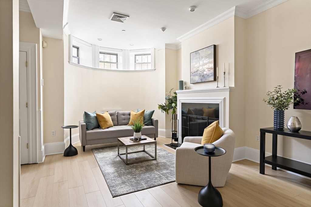 175 St Botolph Street, Unit 1 Boston, MA 02115 - Photo 4 of 18