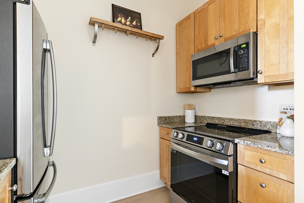 175 St Botolph Street, Unit 1 Boston, MA 02115 - Photo 6 of 18