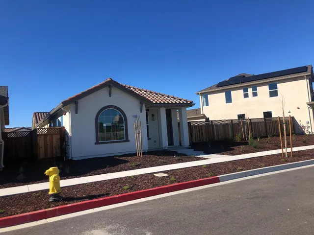 $529,900 | 156 Brunia Place, King City, CA 93930