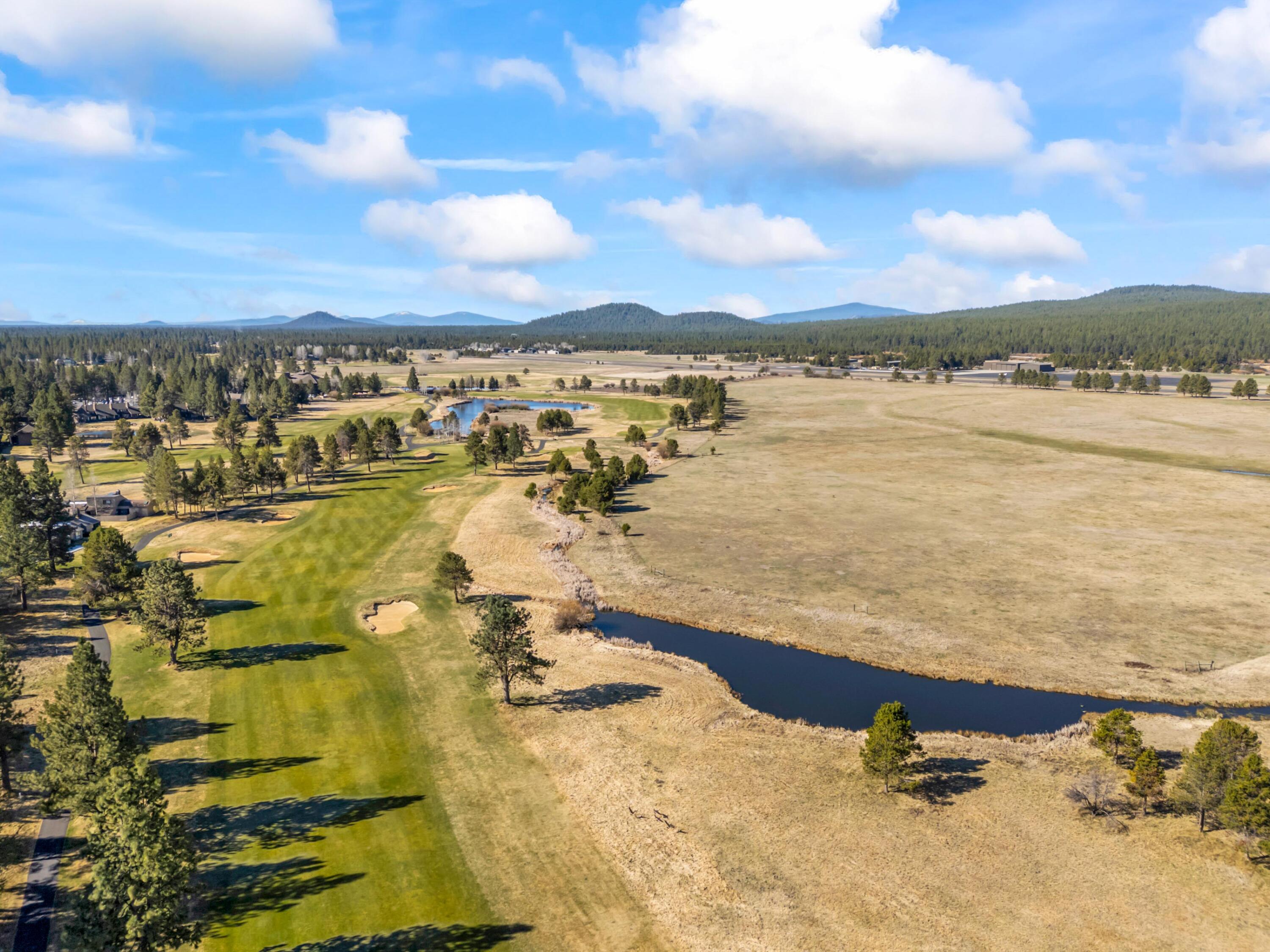 57214 Island Road, Unit 14 Sunriver, OR 97707 - Photo 26 of 28 Sunriver