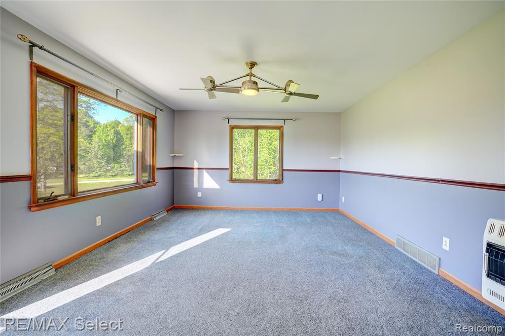 7414 North Road Fort Gratiot, MI 48059 - Photo 14 of 39
