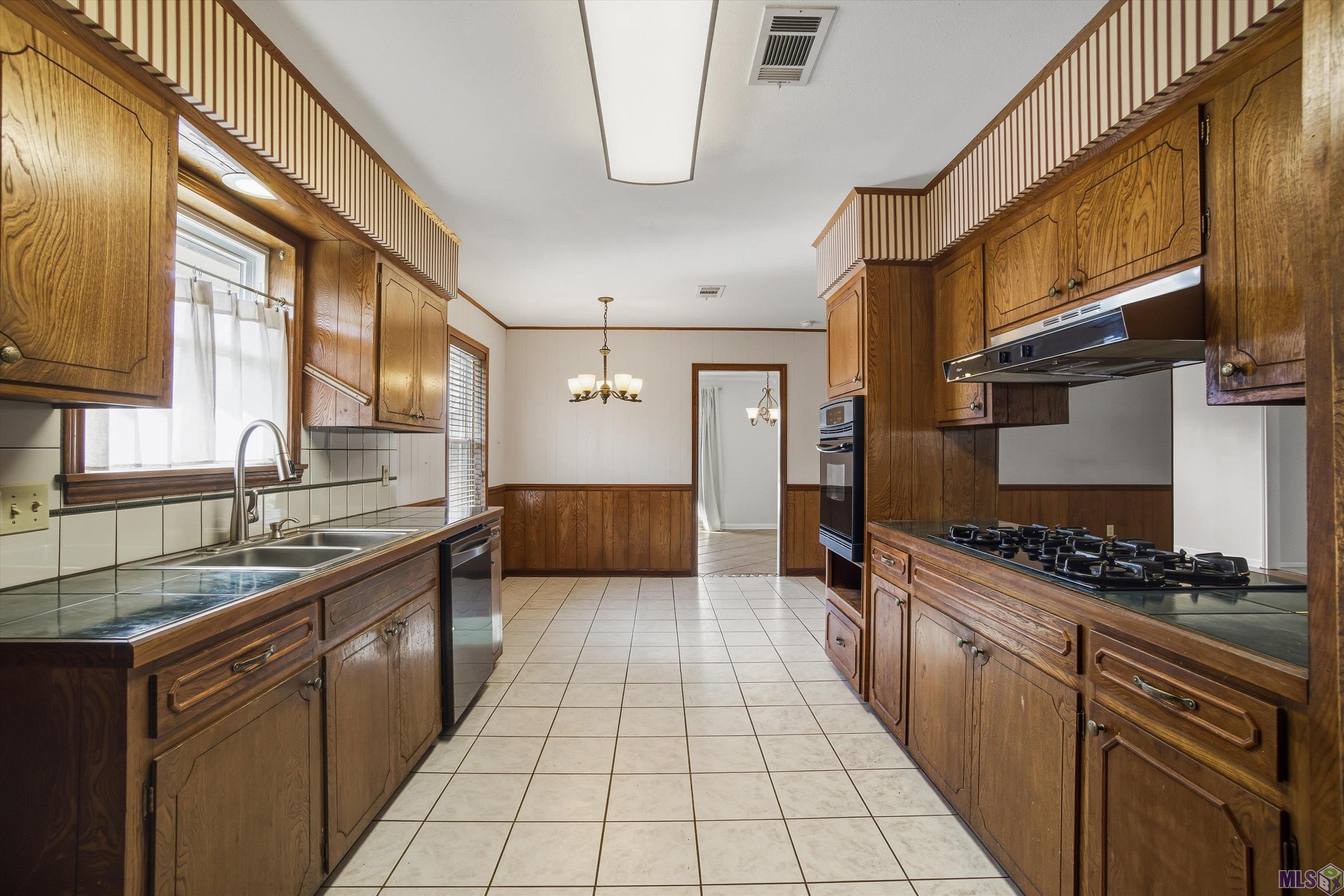 10339 Hillyard Avenue Baton Rouge, LA 70809 - Photo 6 of 15