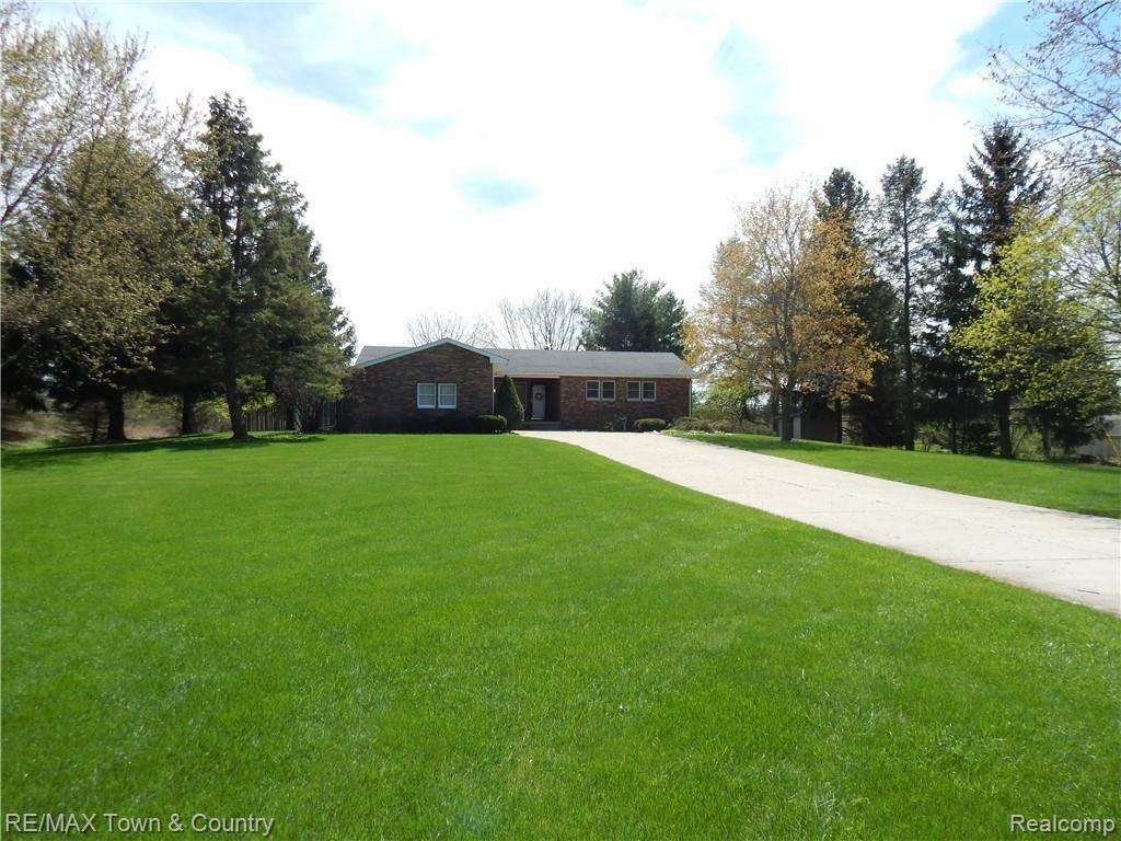 7355 Carpenter Road Flushing, MI 48433 - Photo 46 of 50 DSCN0679.JPG