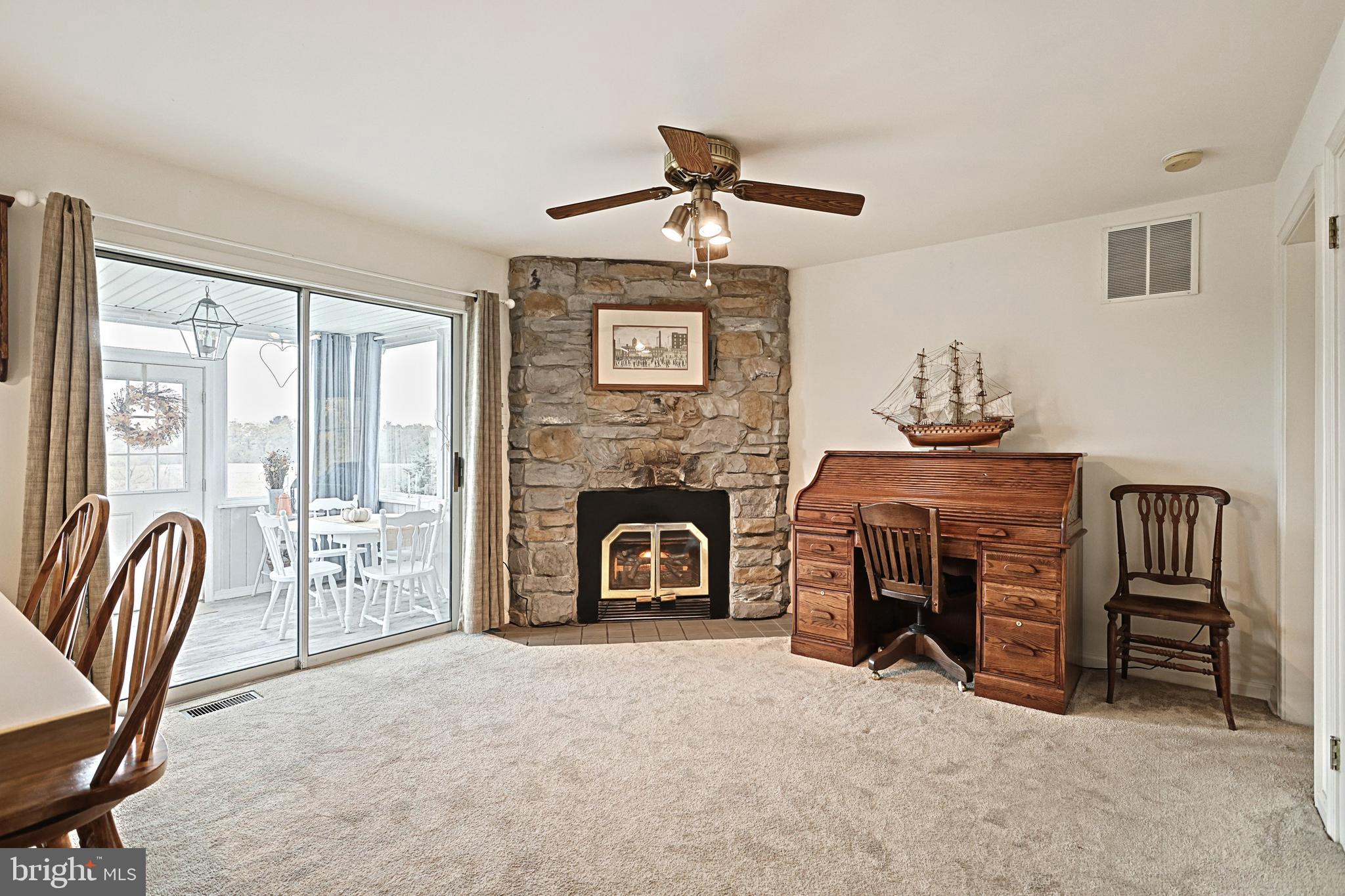 25 Pleasant Valley Road Westminster, MD 21158 - Photo 12 of 61 Gallery Image 12