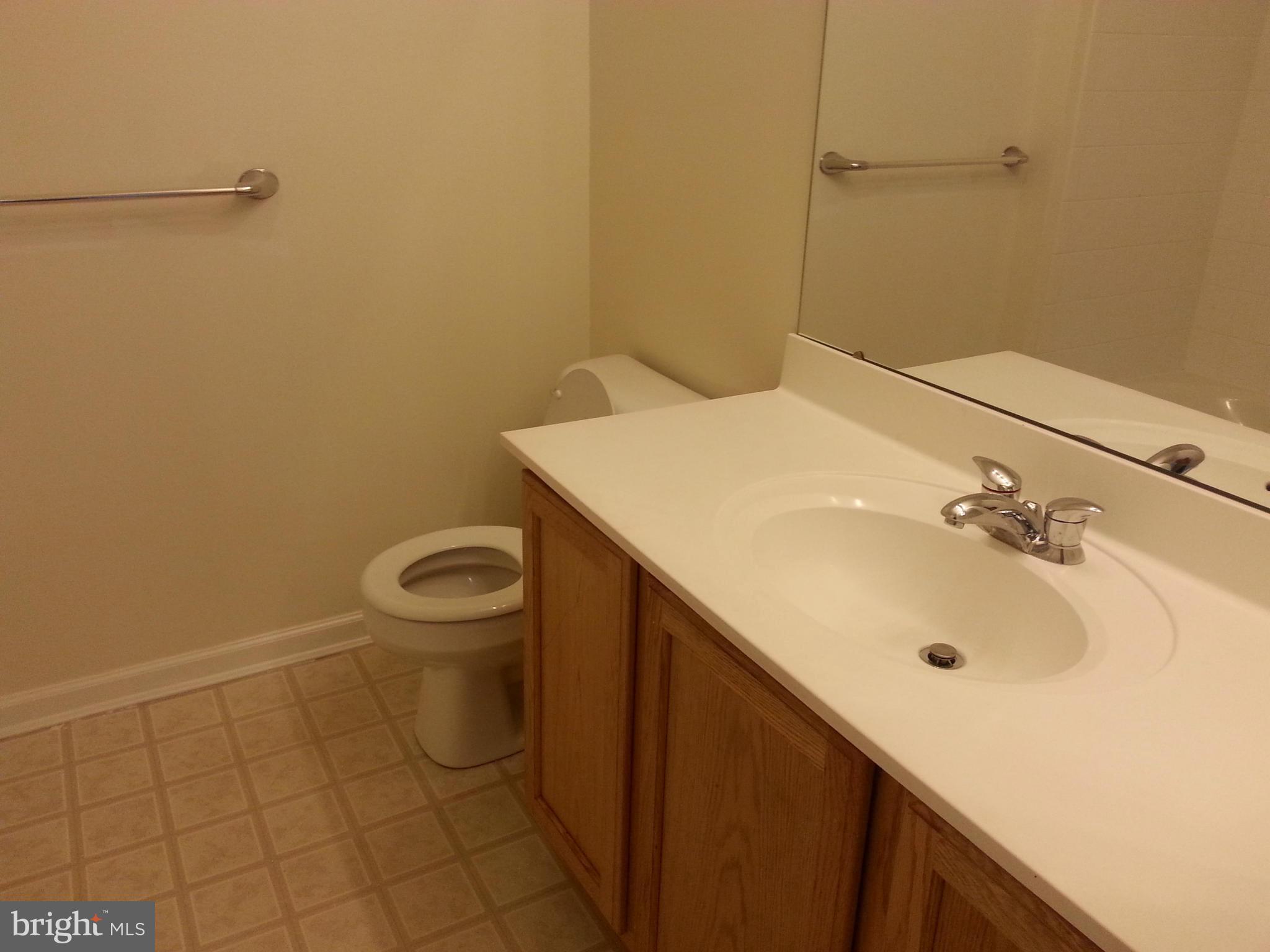 7643 Fairbrook Road Baltimore, MD 21244 - Photo 21 of 30 Bath