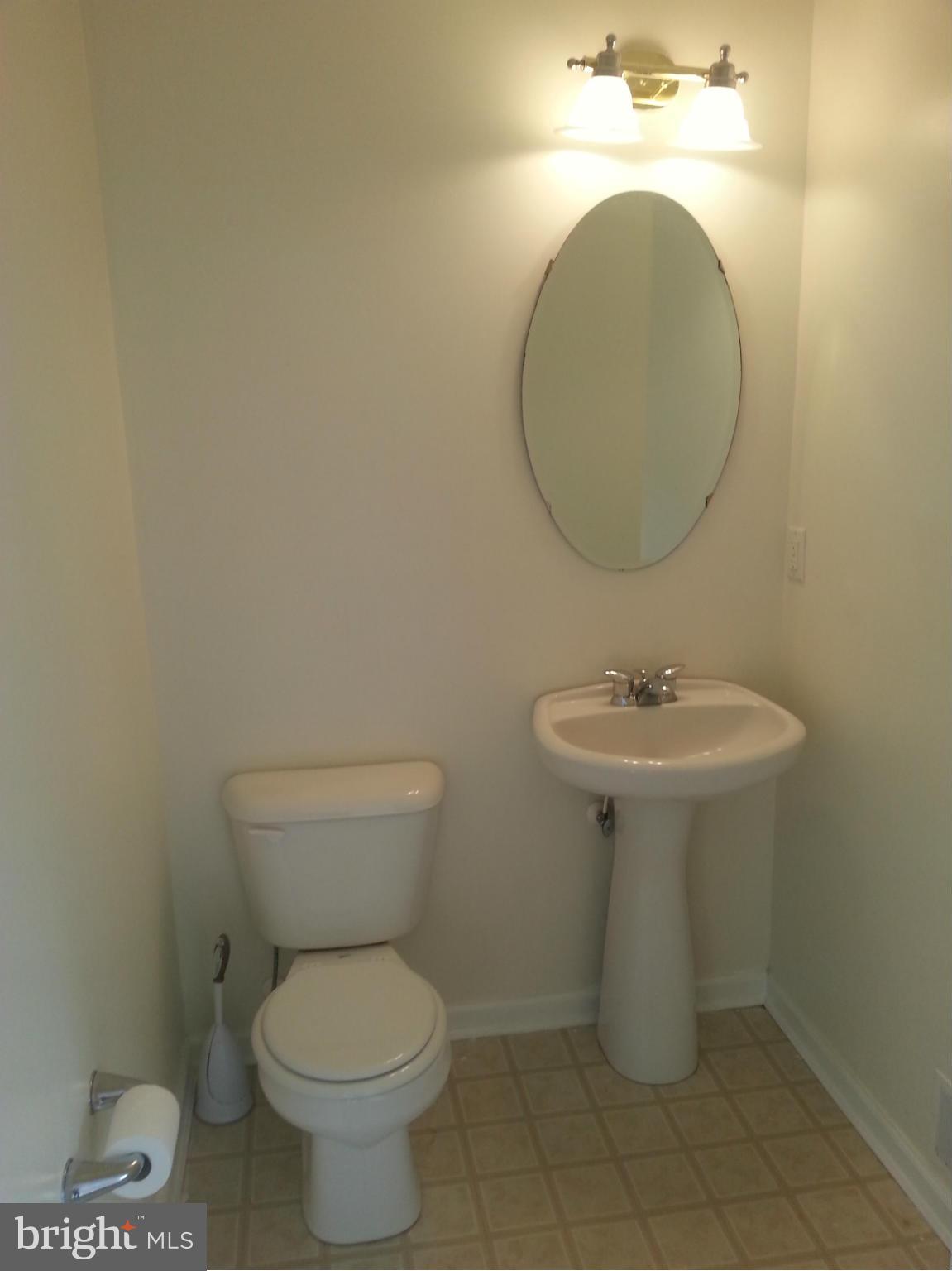7643 Fairbrook Road Baltimore, MD 21244 - Photo 22 of 30 Bath