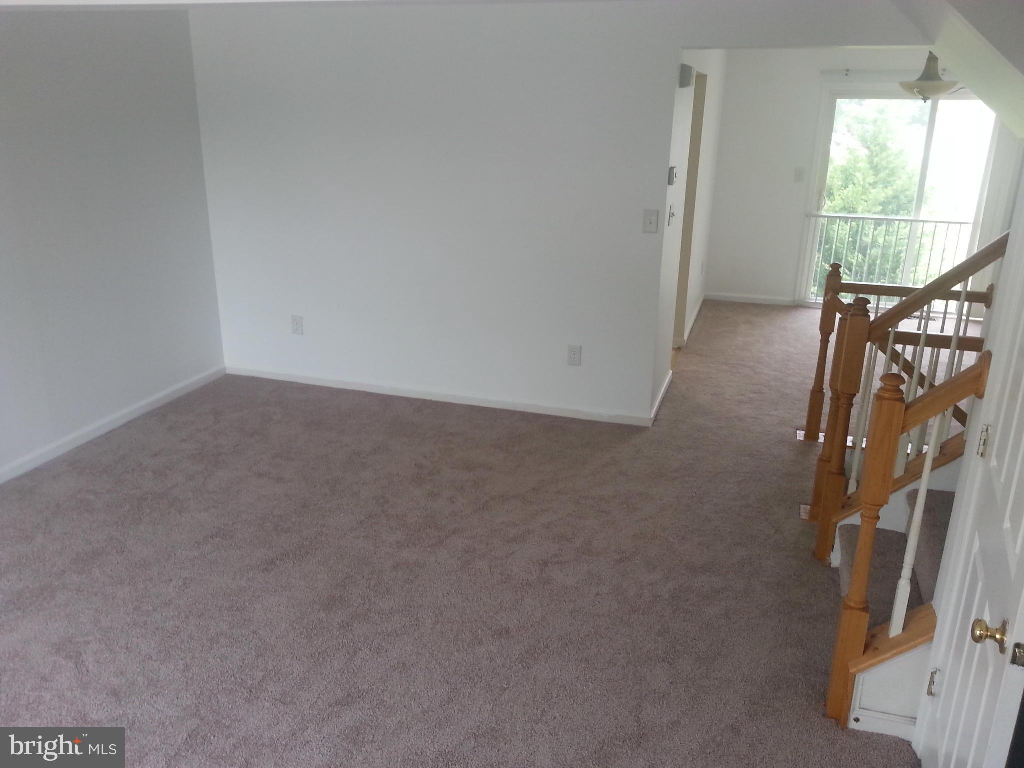 7643 Fairbrook Road Baltimore, MD 21244 - Photo 7 of 30 Living Room