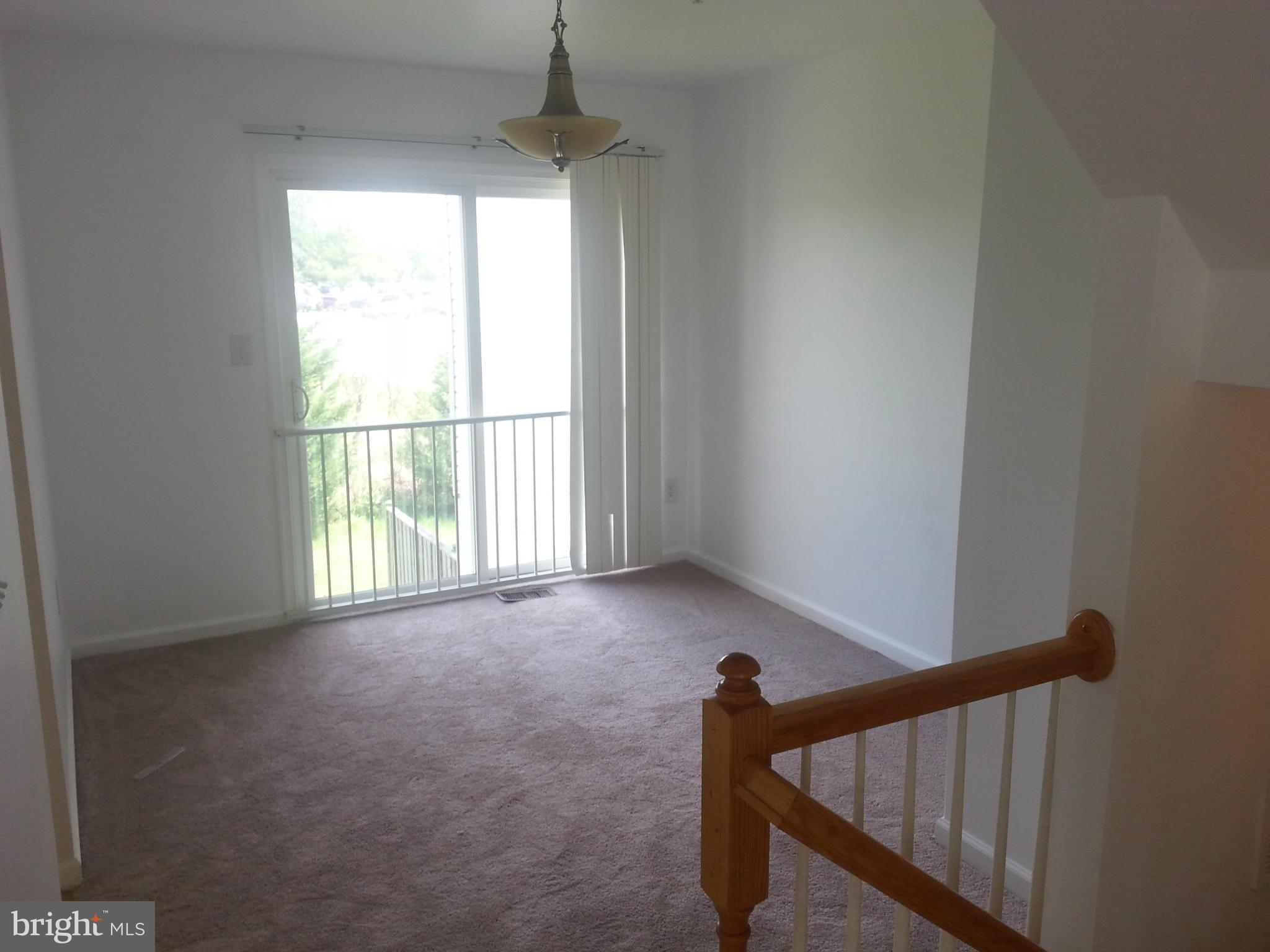 7643 Fairbrook Road Baltimore, MD 21244 - Photo 8 of 30 Dining