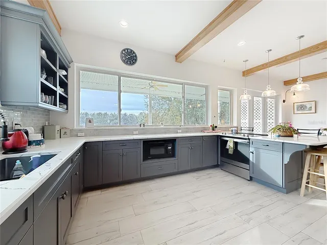 $1,200,000 | 17610 Northwest 110th Street, Reddick, FL 32686