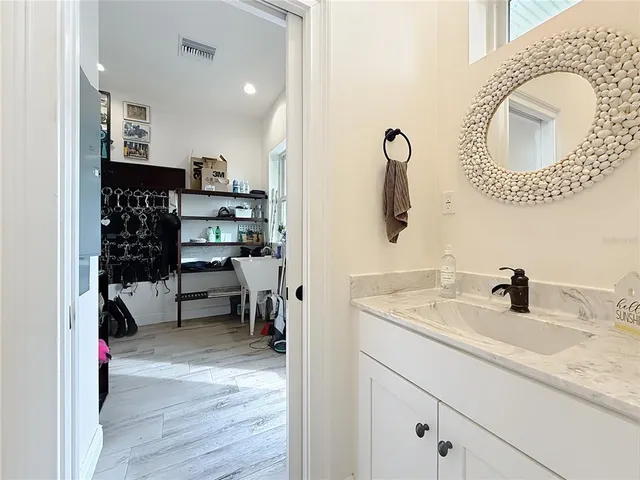 $1,200,000 | 17610 Northwest 110th Street, Reddick, FL 32686