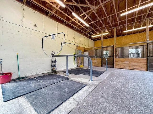 $1,200,000 | 17610 Northwest 110th Street, Reddick, FL 32686