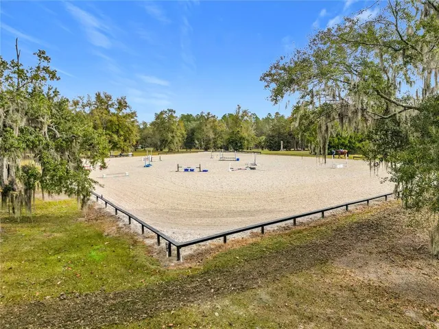 $1,200,000 | 17610 Northwest 110th Street, Reddick, FL 32686