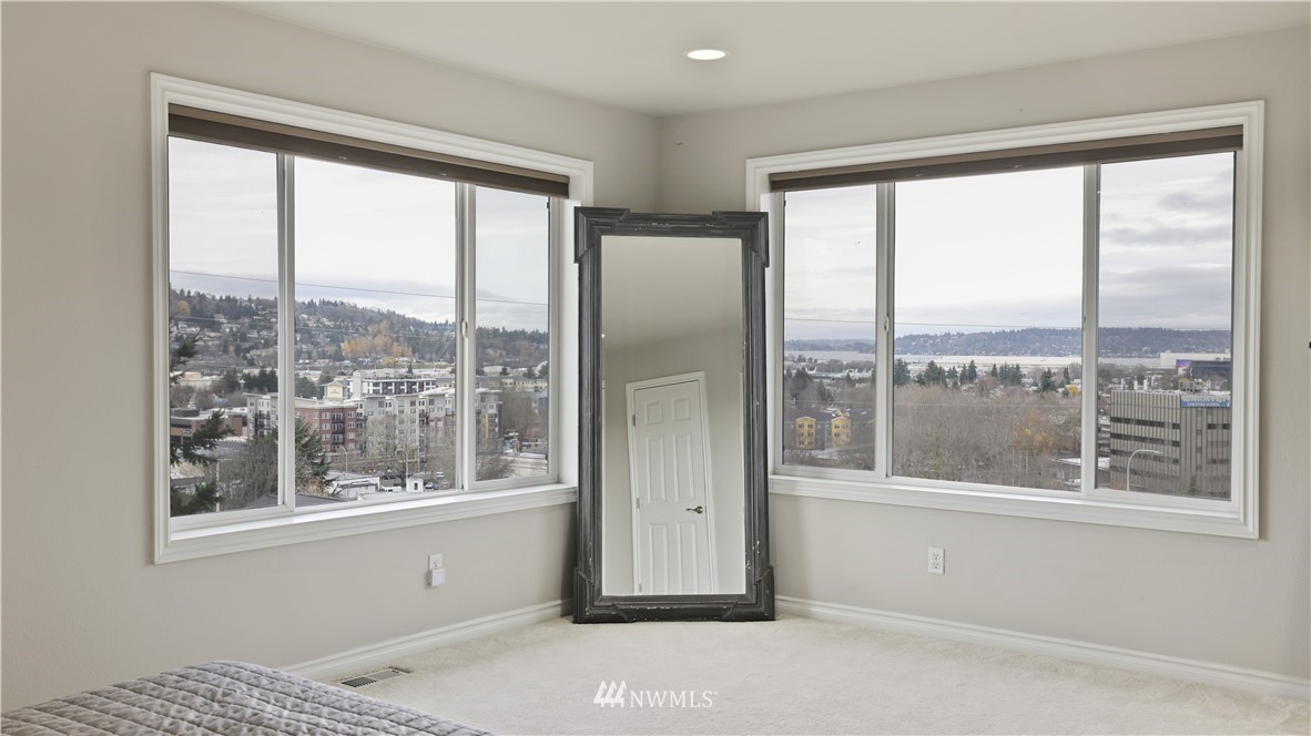 323 Renton Avenue South Renton, WA 98057 - Photo 11 of 24