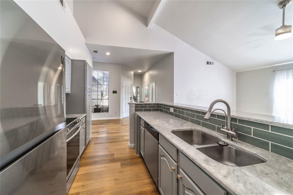 6344 Winton Street Dallas, TX 75214 - Photo 4 of 15