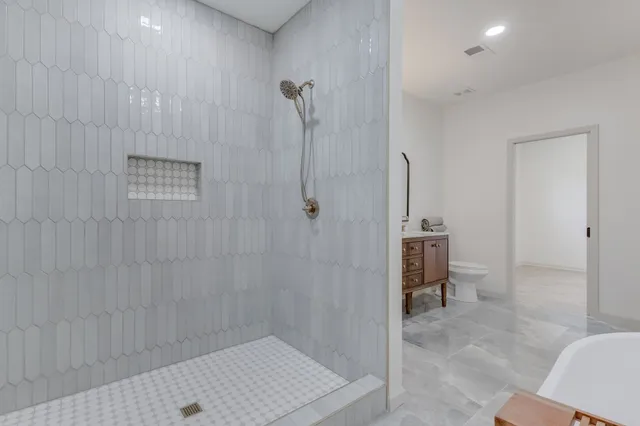 $529,999 | 2239 Steam Mill Ferry Road, Jackson, TN 38301