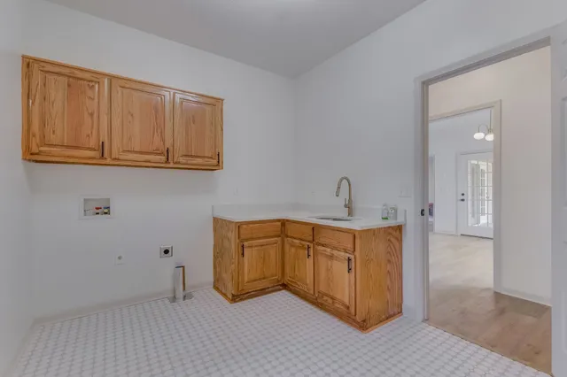 $529,999 | 2239 Steam Mill Ferry Road, Jackson, TN 38301