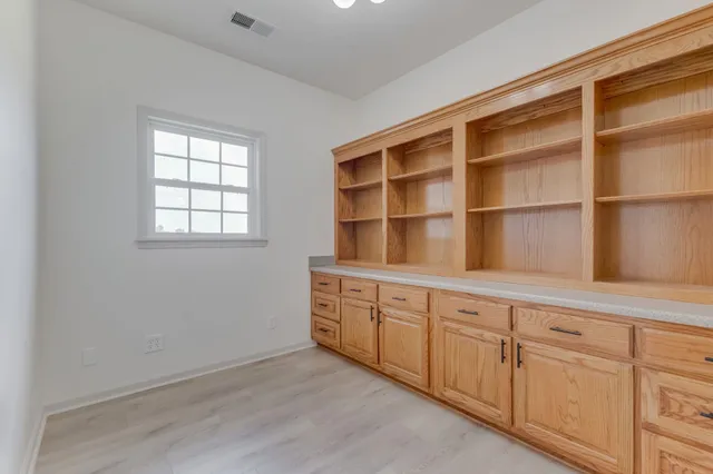 $529,999 | 2239 Steam Mill Ferry Road, Jackson, TN 38301