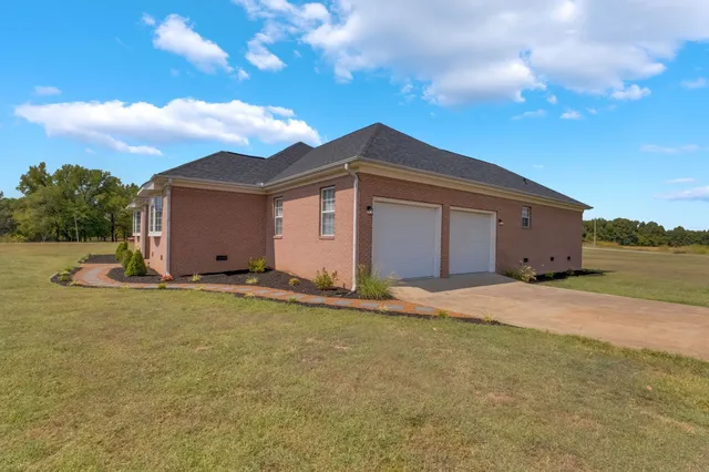 $529,999 | 2239 Steam Mill Ferry Road, Jackson, TN 38301