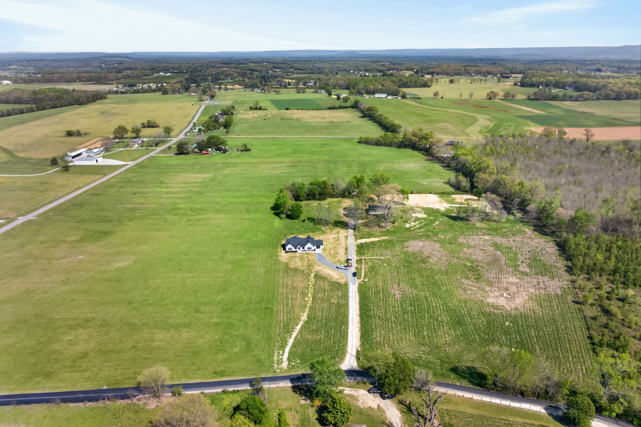 904 Swamp Road McMinnville, TN 37110 - Photo 15 of 17