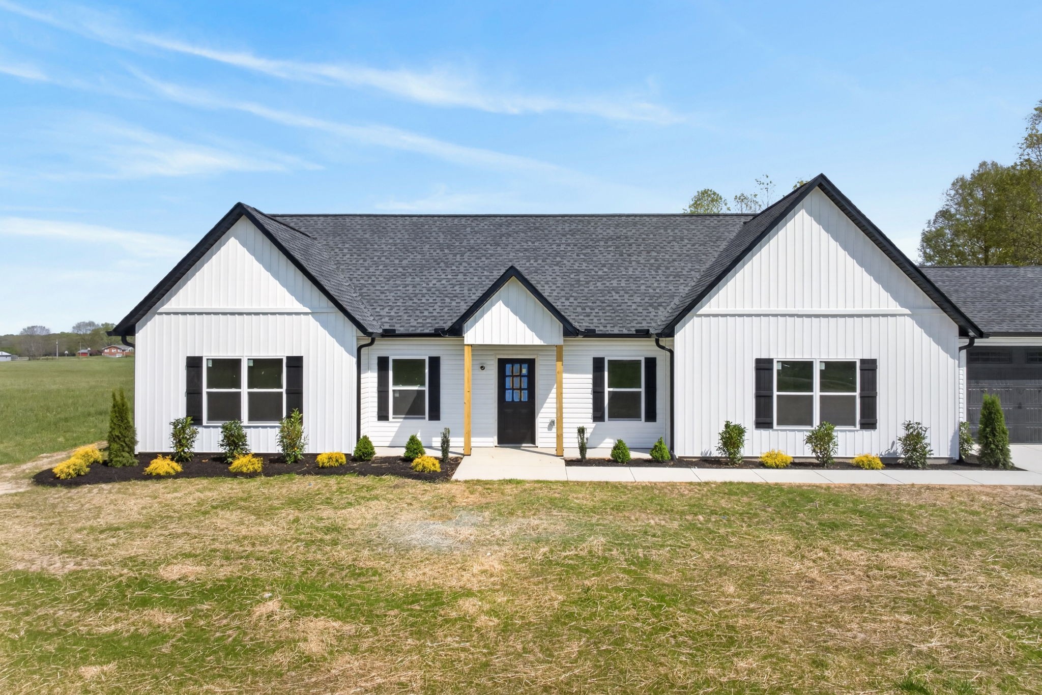 904 Swamp Road McMinnville, TN 37110 - Photo 4 of 17