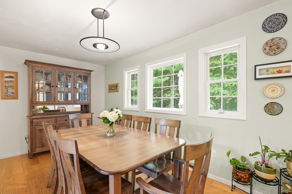 33 Alger Way Stoughton, MA 02072 - Photo 14 of 38