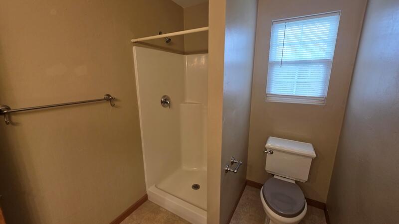 4725 Fox Grove Road Sheboygan, WI 53081 - Photo 10 of 47 Full Bathroom Main Level(3)