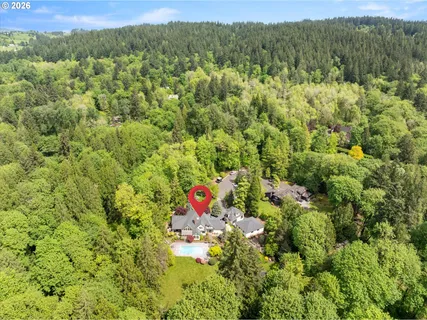 $2,100,000 | 21469 Waterford Place, West Linn, OR 97068