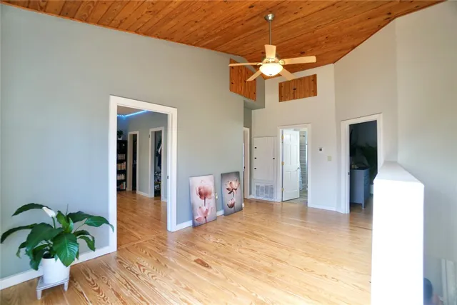 a view of a window in a room