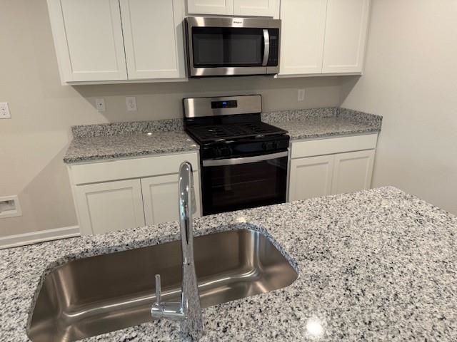 32039 Lyon Road Daphne, AL 36527 - Photo 28 of 35 Kitchen