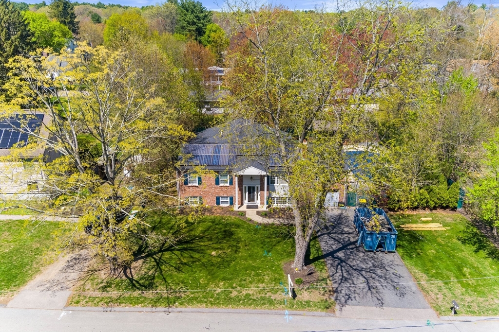 8 Island Road Franklin, MA 02038 - Photo 5 of 42 Gallery Image 5