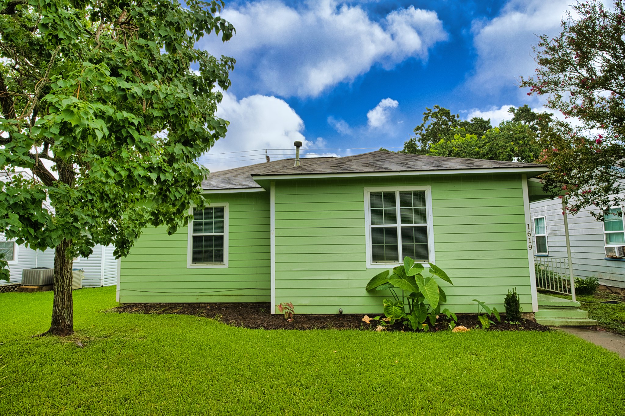 1619 West 8th Street Freeport, TX 77541 - Photo 2 of 35 Freshly landscaped
