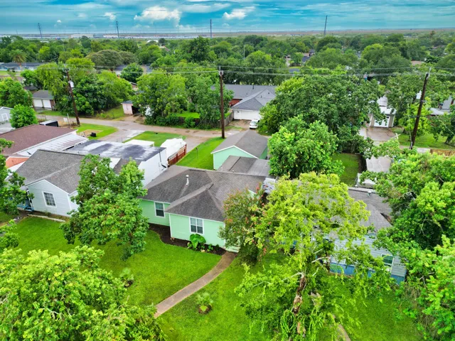 $145,000 | 1619 West 8th Street, Freeport, TX 77541