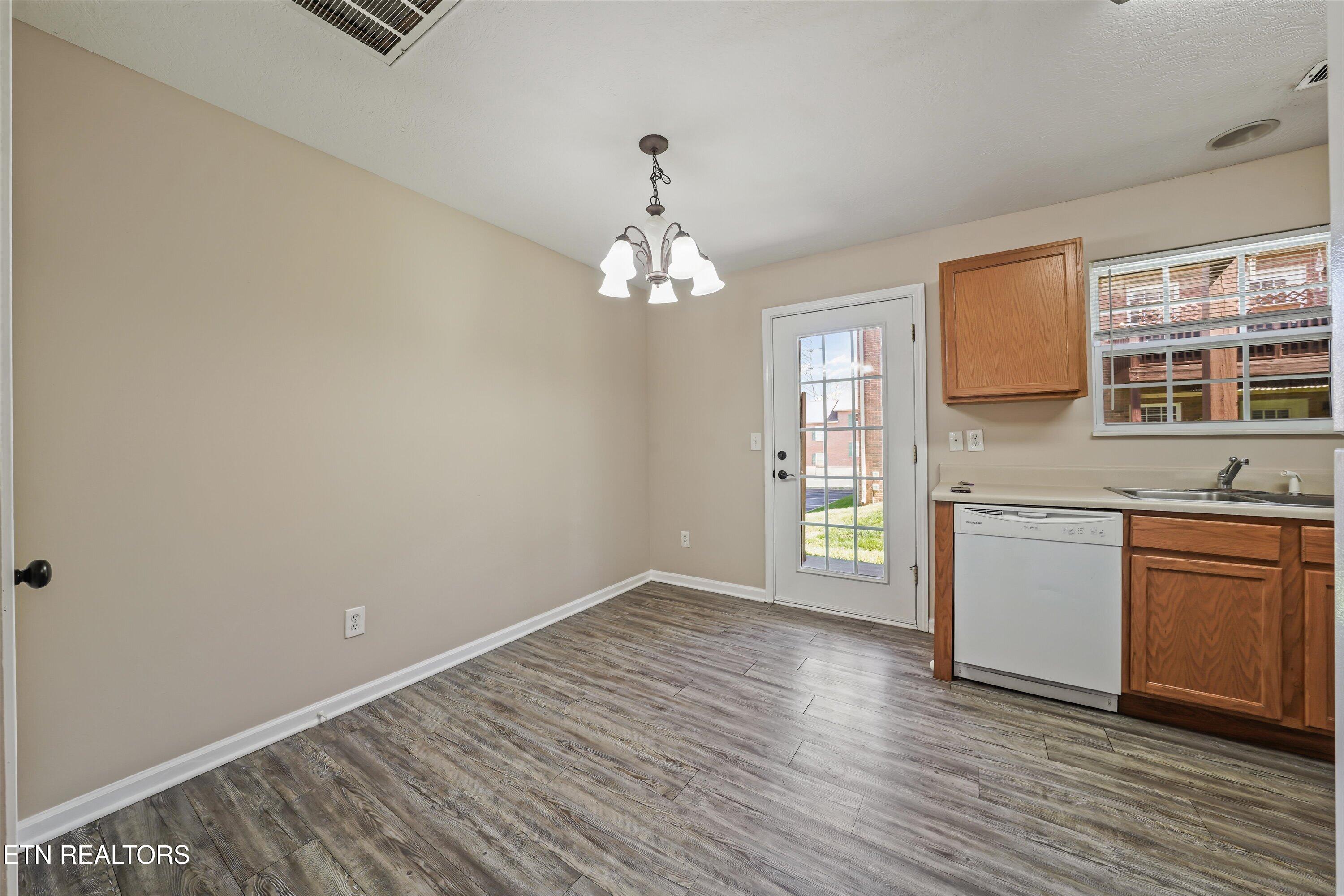 1638 Maple View Way Knoxville, TN 37918 - Photo 11 of 25 1000001784