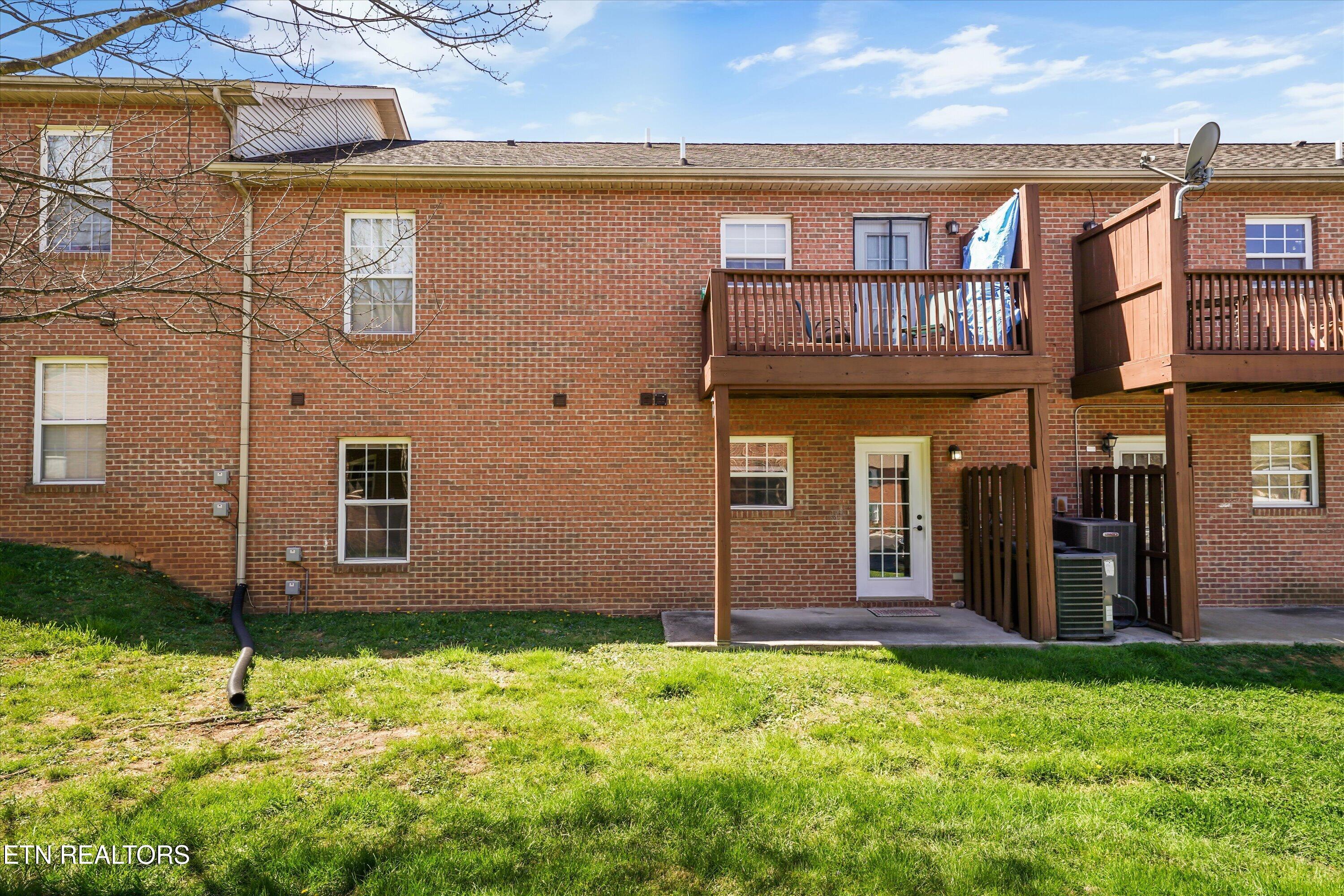 1638 Maple View Way Knoxville, TN 37918 - Photo 5 of 25 1000001800