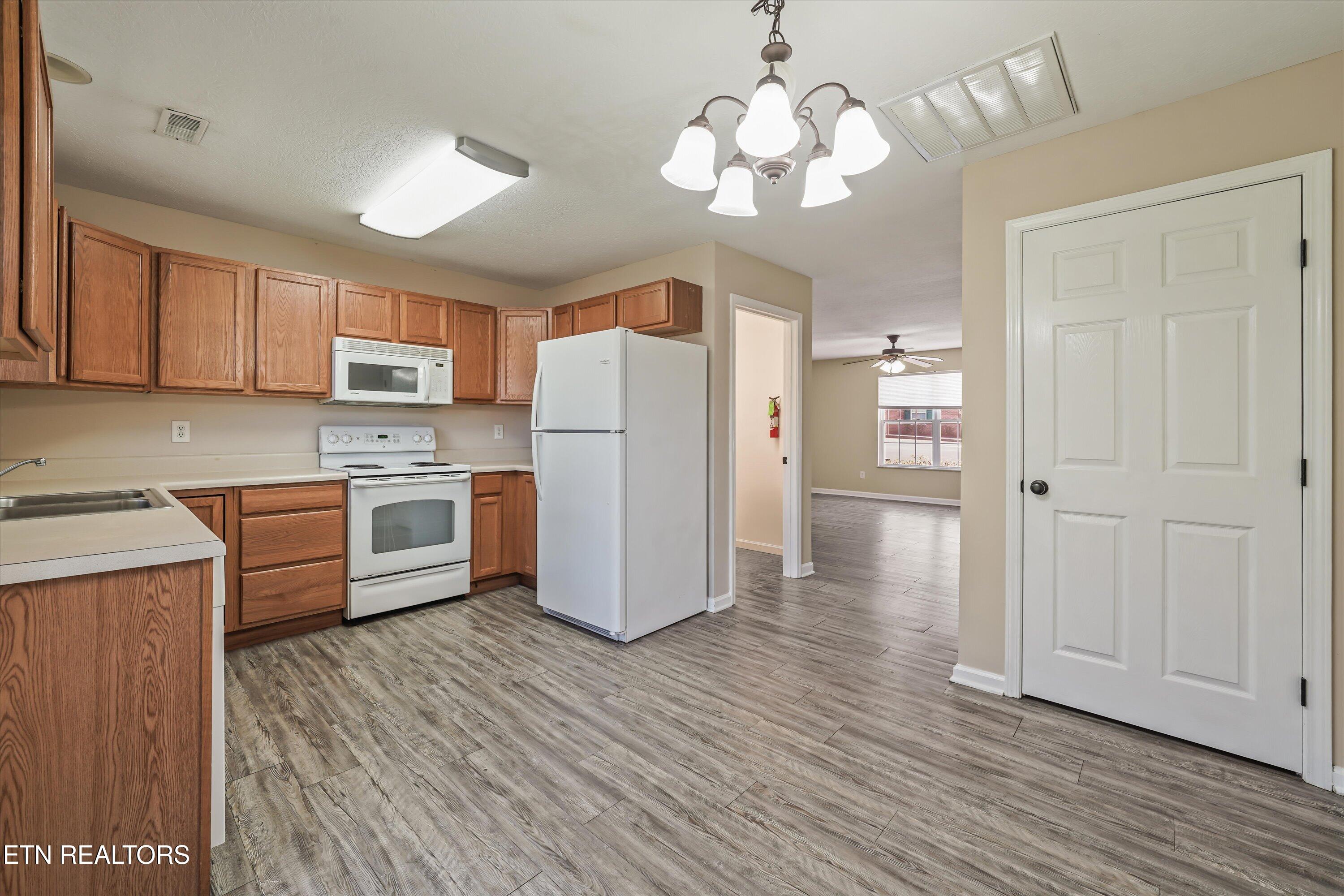 1638 Maple View Way Knoxville, TN 37918 - Photo 10 of 25 1000001785