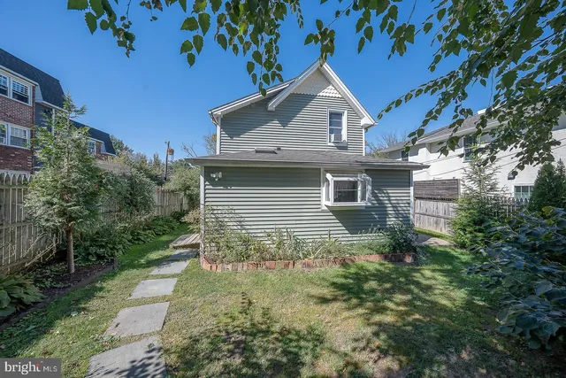 $3,100 | 307 Manchester Avenue, Media, PA 19063