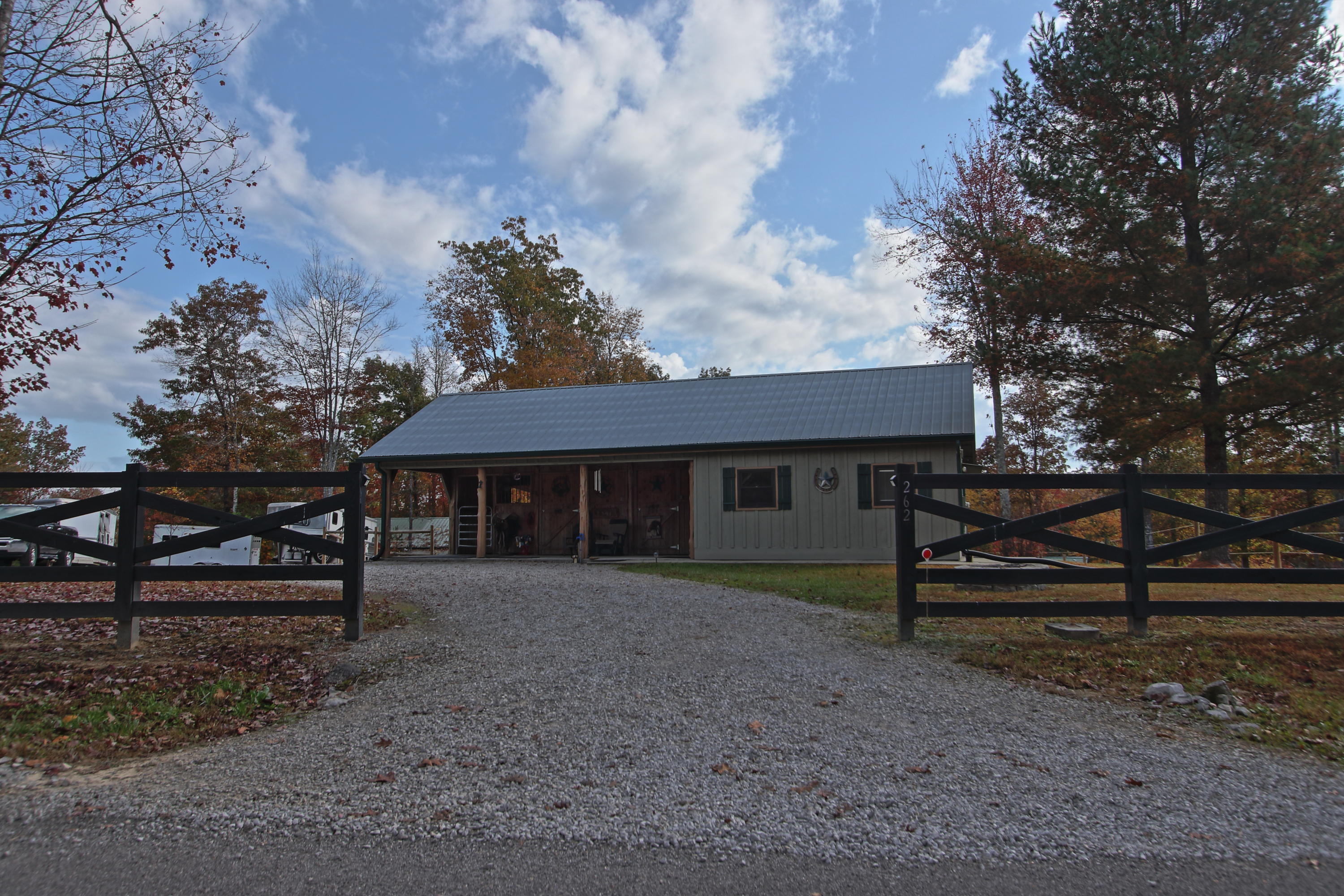 262 Briar Point Road Allardt, TN 38504 - Photo 1 of 26 s2