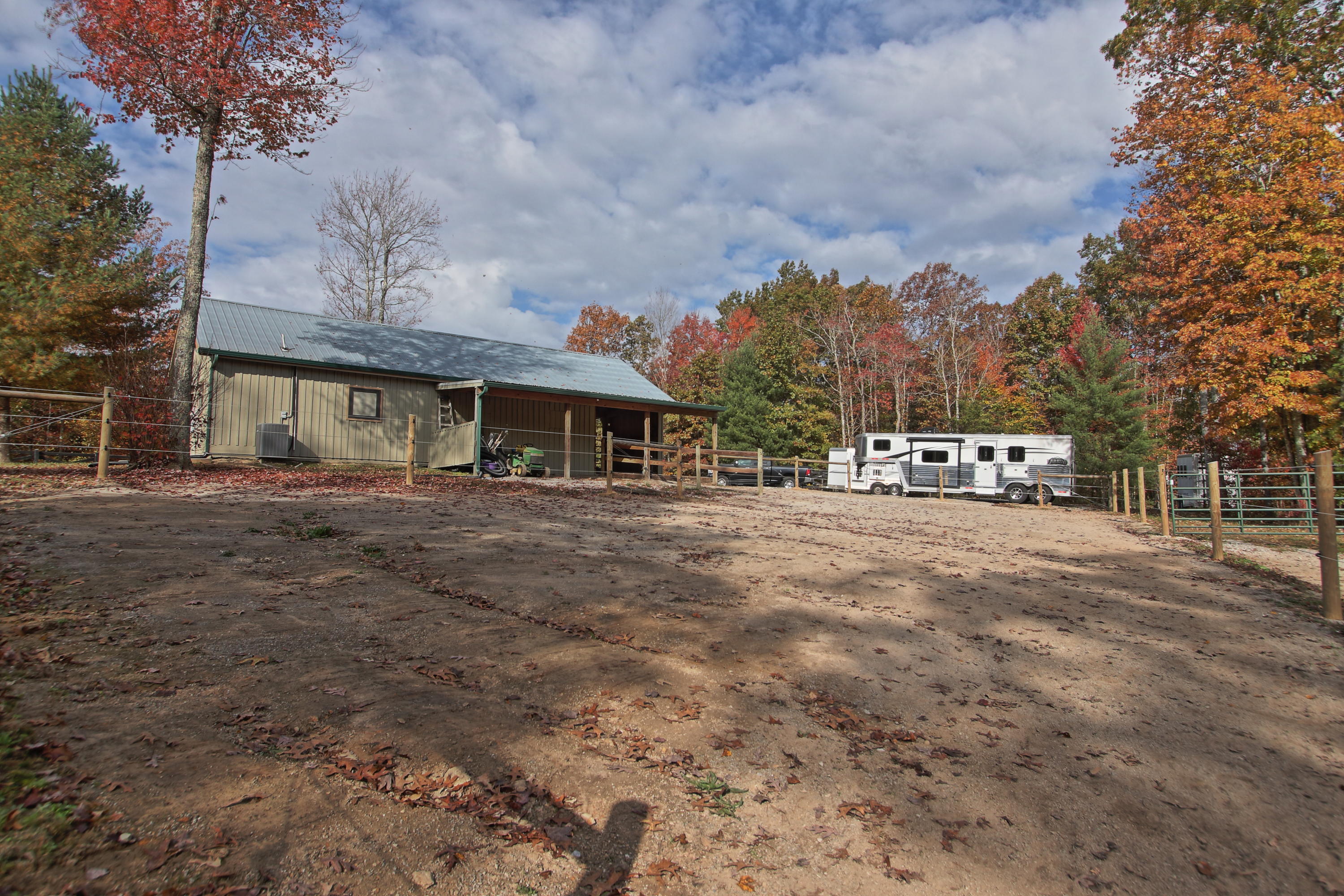 262 Briar Point Road Allardt, TN 38504 - Photo 19 of 26 s23