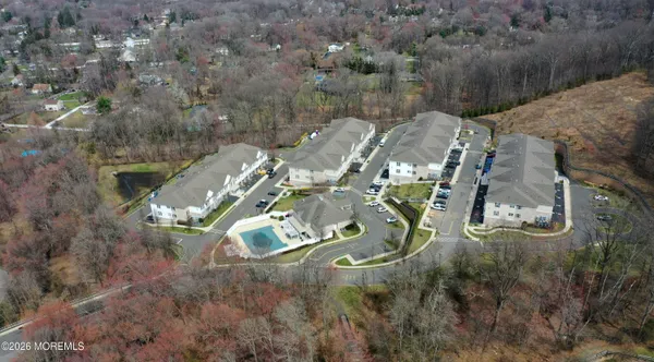 $3,200 | 112 Regency Court, Unit 112, Morganville, NJ 07751