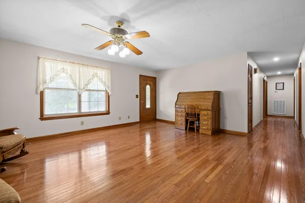 $550,000 | 204 Old County Road, Ringgold, GA 30736