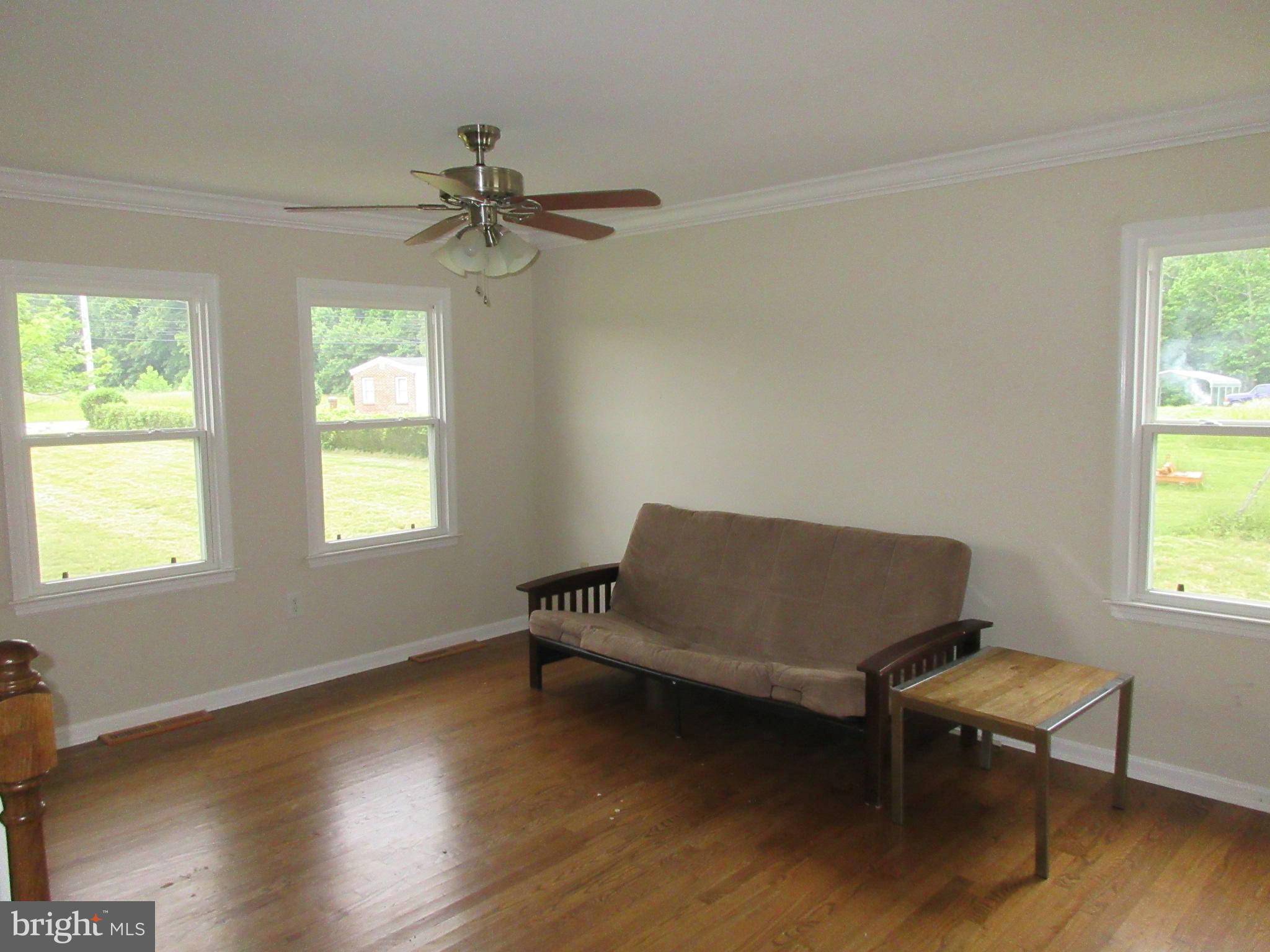 7330 Hawthorne Road La Plata, MD 20646 - Photo 3 of 17 Living Room