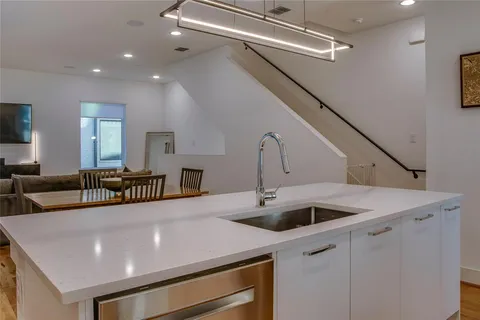 $725,000 | 1936 Kearney Court, Dallas, TX 75204