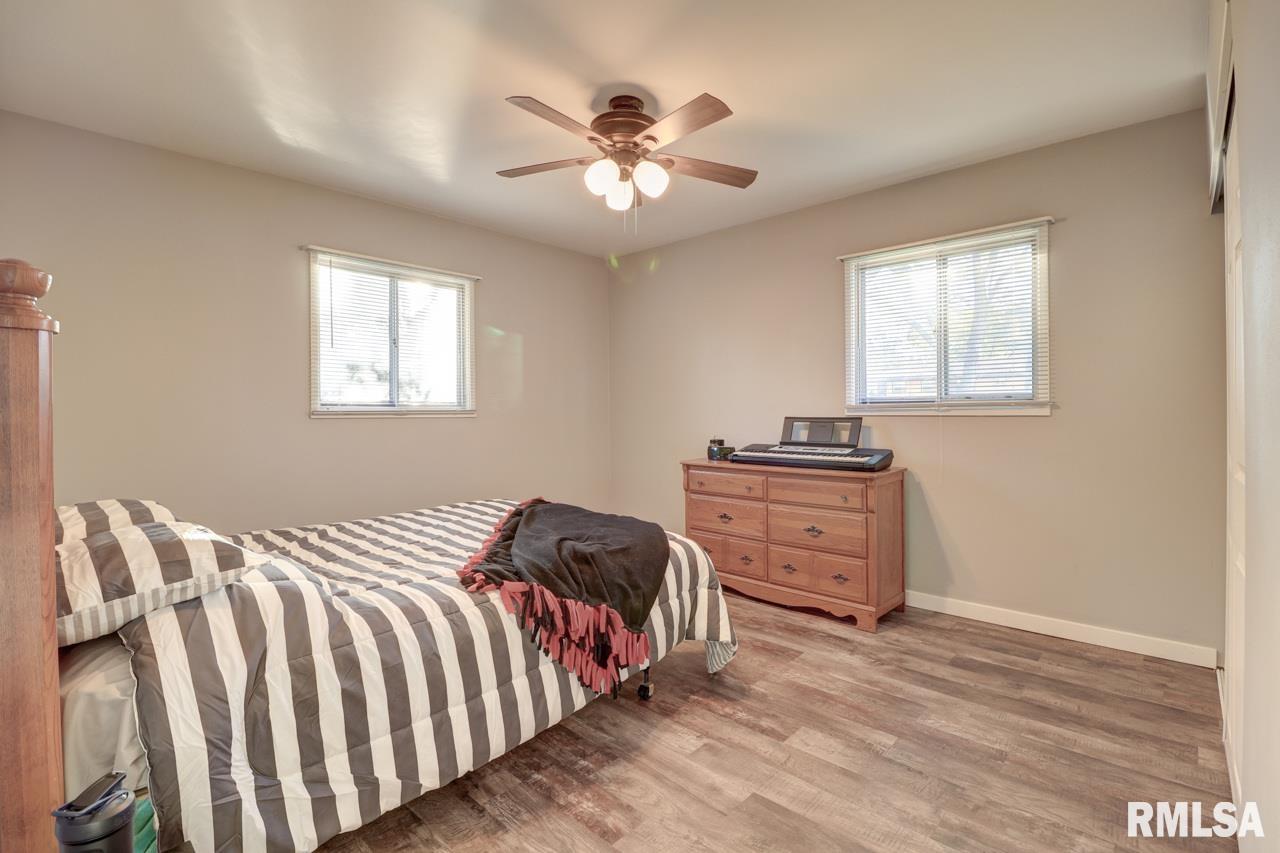 807 West 18th Street Sterling, IL 61081 - Photo 13 of 22